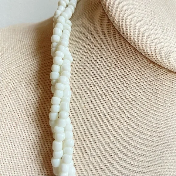 White glass seed bead and aqua dyed shell chunk necklace with goldtone spacers - Picture 5 of 10